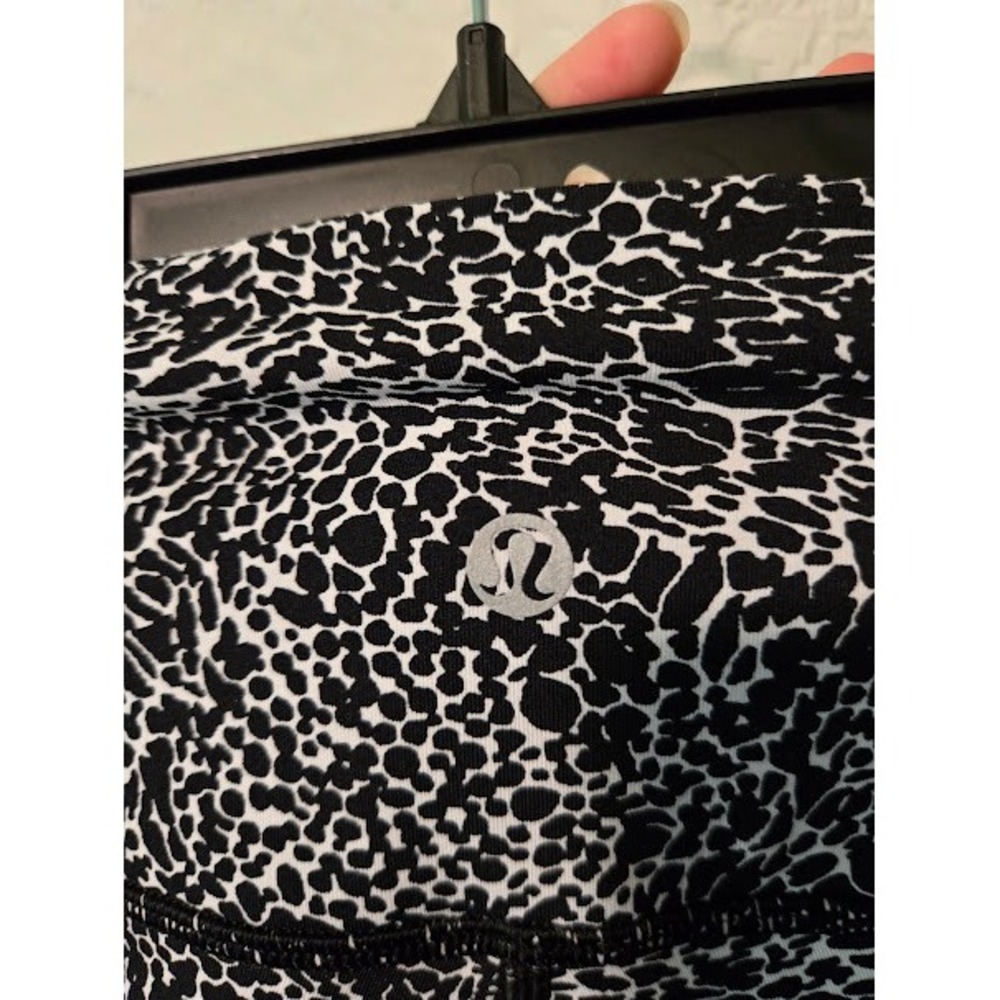 Lululemon Leopard Wunder Train Leggings - Picture 3 of 4